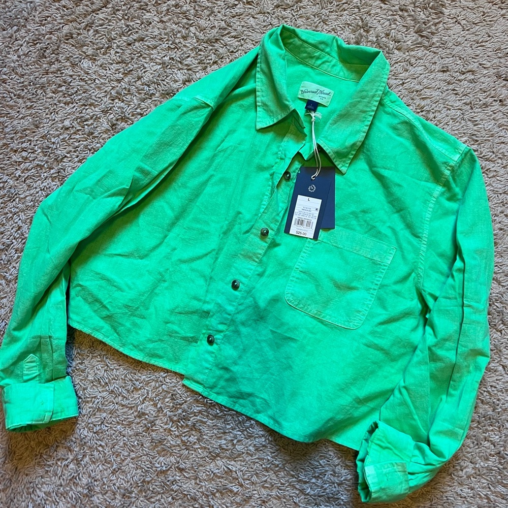 NWT Boxy button up top
